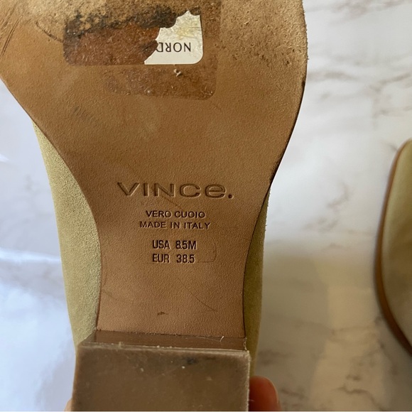Vince Havana Notch Suede Ankle Bootie Neutral Tan Pointed Toe Zip 8.5 - Picture 6 of 6